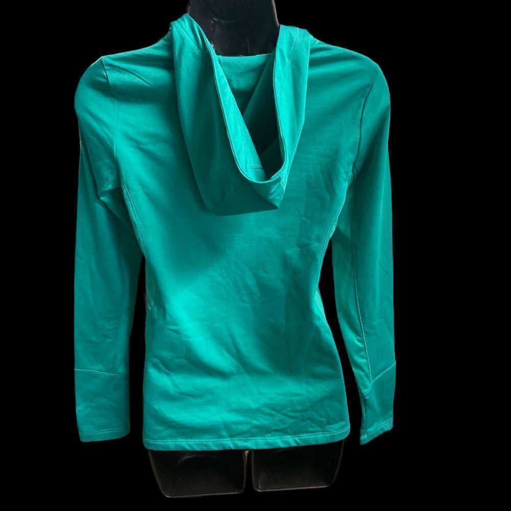 LAYER 8 Quick Dry‎ Performance Hooded Pullover Gr… - image 2